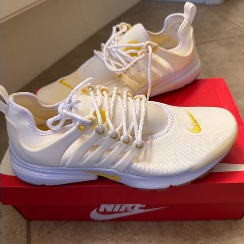 Women’s presto size 9